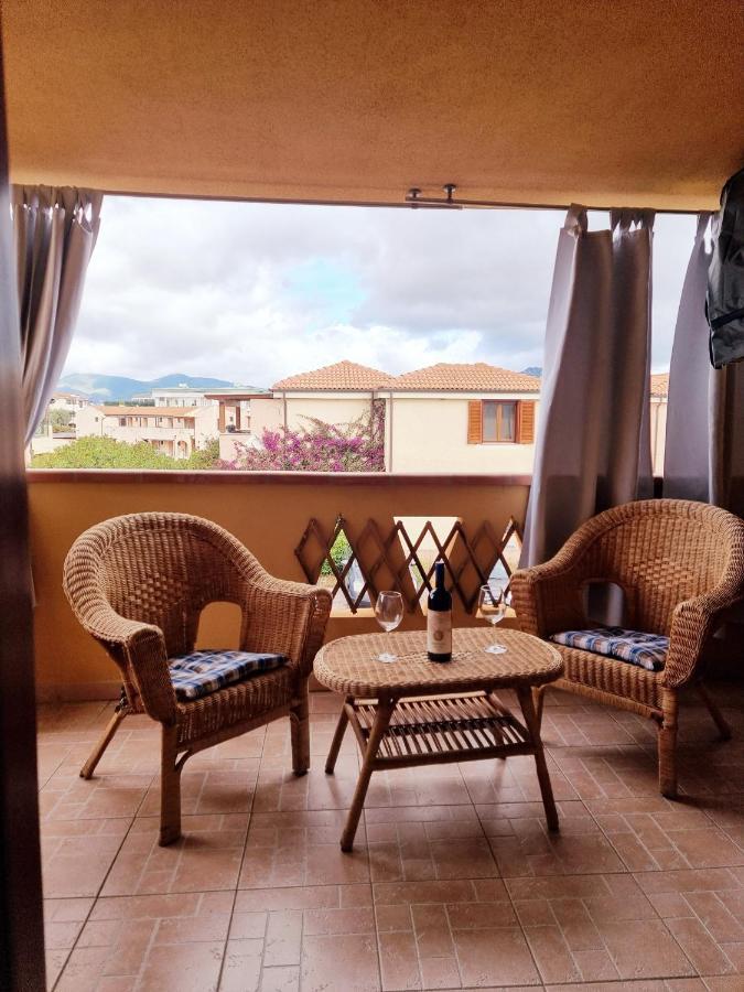 Апартаменты La Casa Di Arly Ольбия Экстерьер фото