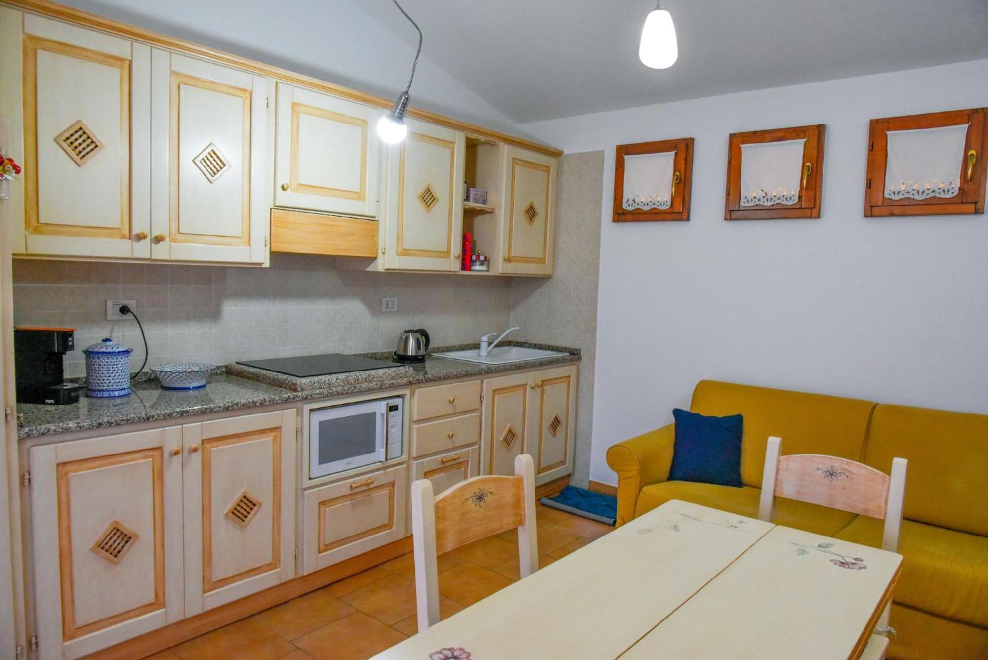 Апартаменты La Casa Di Arly Ольбия Экстерьер фото